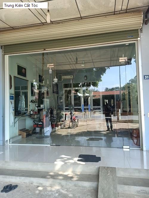 Hình ảnh Trung Kiên Cắt Tóc